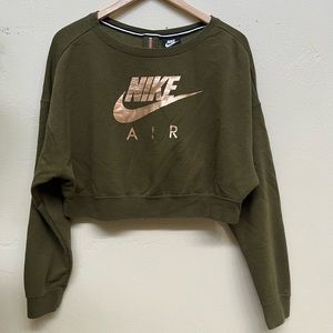 Nike crop top sweatshirt, zipper in the back, dark olive green